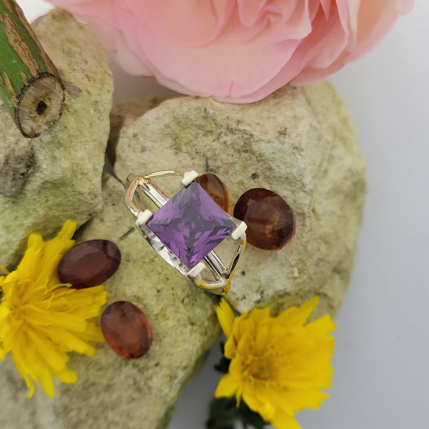 Bague Argent et CZ violet carré 8mm
